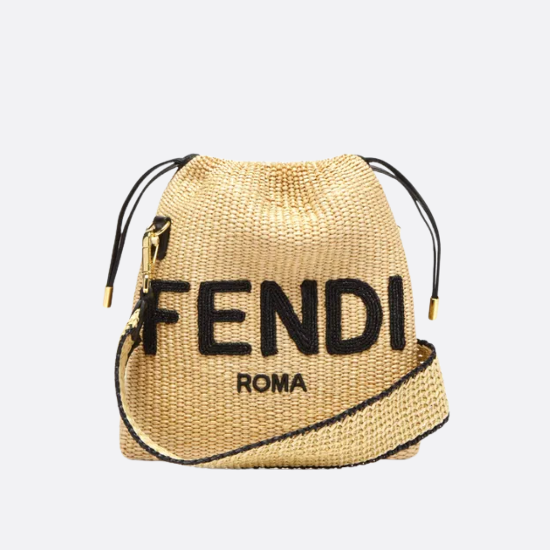 CARTERA PEQUEÑO FENDI SACK DE PAJA TEJIDA EN BEIGE
