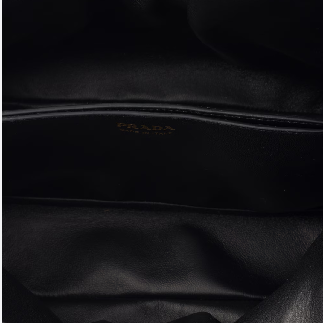 CARTERA PEQUEÑO PRADA DADA EN PIEL NAPA