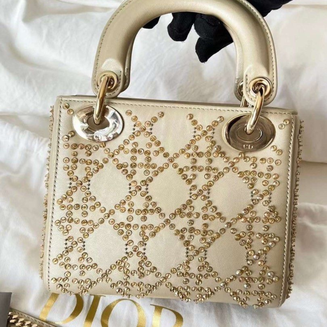 MINI LADY DIOR CON BORDADO DE PERLAS