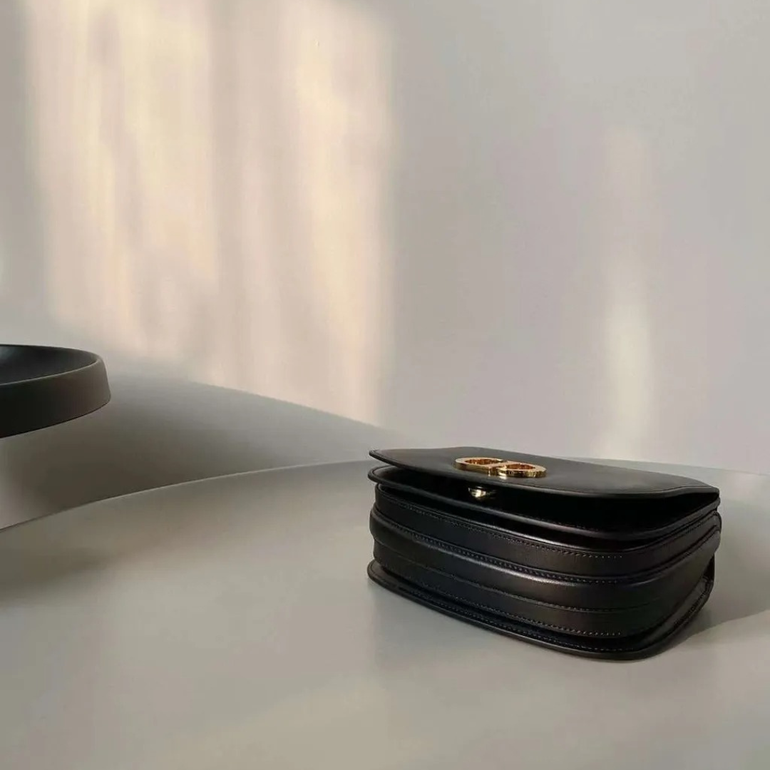 CARTERA MEDIANO DE ASA DIOR 30 MONTAIGNE AVENUE