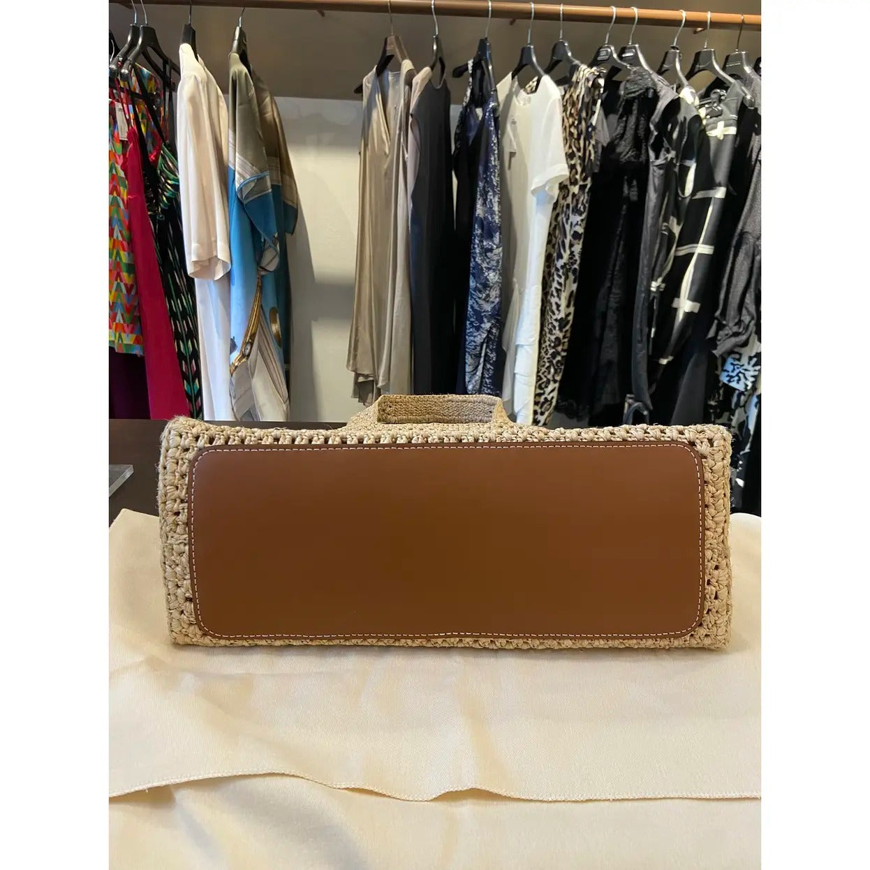 LOUIS VUITTON BY THE POOL RAFFA ONTHEGO MM M24723